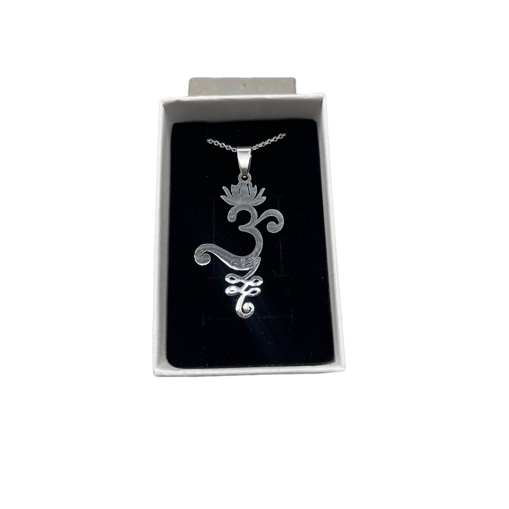 Colgante Amuleto Om En Acero